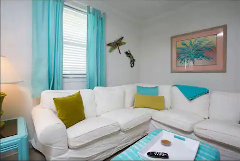 Papou's Place living room